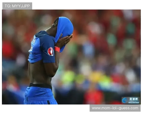 足球迷因球星意外受伤该如何应对及法律救济途径解析 足球迷因球星意外受伤该如何应对及法律救济途径解析